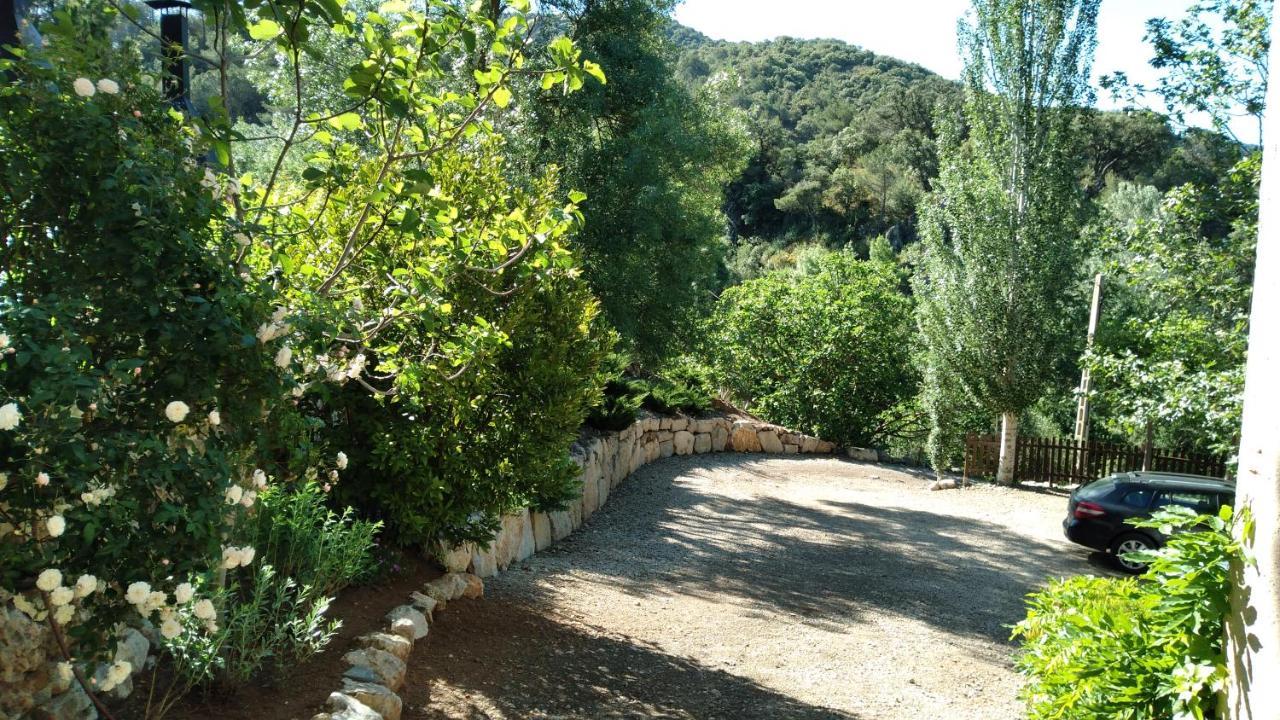 Masia El Carcaba - Moli Del Pont. Cornudella de Montsant Eksteriør billede